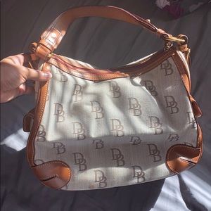 Dooney & Bourke